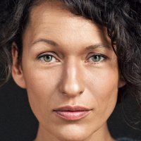 Нікола Руф Оголені