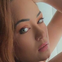 Ніккіннікс.фрі Оголені