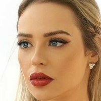 Ніколь Хайюн Оголені