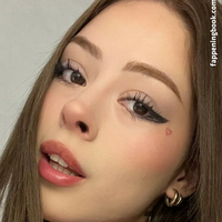 номасголден Оголені