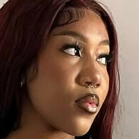 Нонозіле Джейкобс Оголені