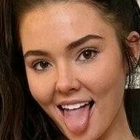 Олівія Іден Оголені