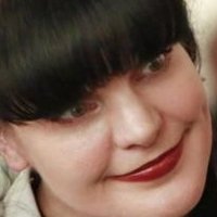 Полі Перретт Оголені