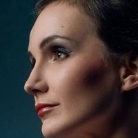 Петра Арнаутова Оголені