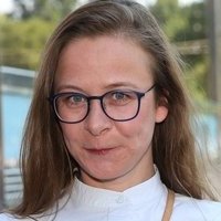 Петра Спалкова Оголені