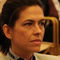 Пілар Сааведра Оголені