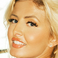 Поппі Вейб Х’юз Оголені