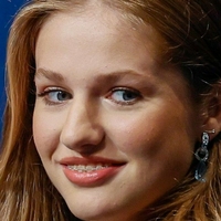 Принцеса Леонор Оголені