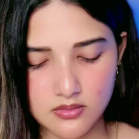 Пріянка Сінгха Оголені