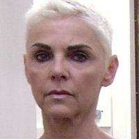 Роберта Вайсс Оголені