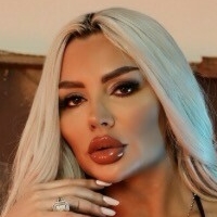 Роксана Дарі Оголені