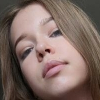 Російськомовні стримери Оголені