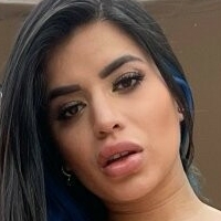 Сара Рітейл Оголені