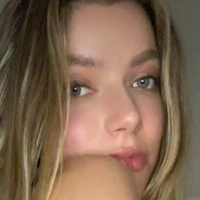 Саріна Зоммер Оголені