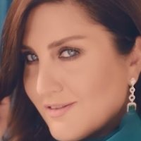 Сібел Кан Оголені