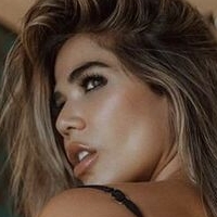 Стефанія Перейра Оголені