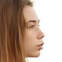 Стеклова Єсенія Оголені
