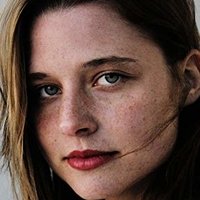 Свенья Юнг Оголені