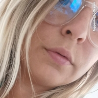 світфромліз Оголені