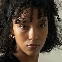 Тамсін Робертсон Оголені