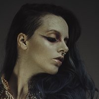 Таня Джірарді Оголені