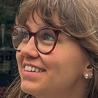 Паризьян з зудячими ногами Оголені