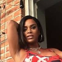 Це Джизель Феррарі Оголені