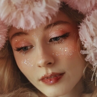 Ваня Ягні Оголені