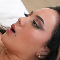 Віктор Рей Оголені