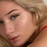 Вікторія Віксен Оголені