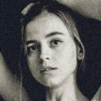 В’ялцева Оголені