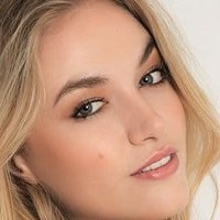 Ксена Аврамідіс Оголені
