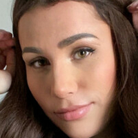 кснеїла Оголені