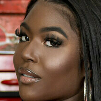 ксоксанніса Оголені