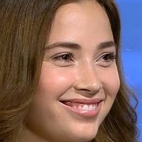 Яміла Сауд Оголені