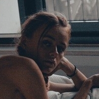 Яна Векс, Нагорняк Оголені