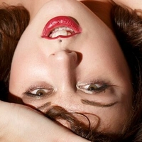 Зої Мур Оголені